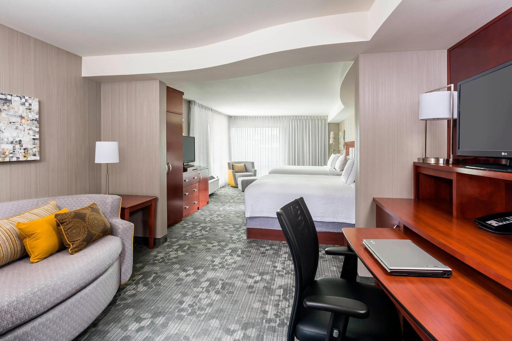 Courtyard By Marriott Kalamazoo Portage Экстерьер фото