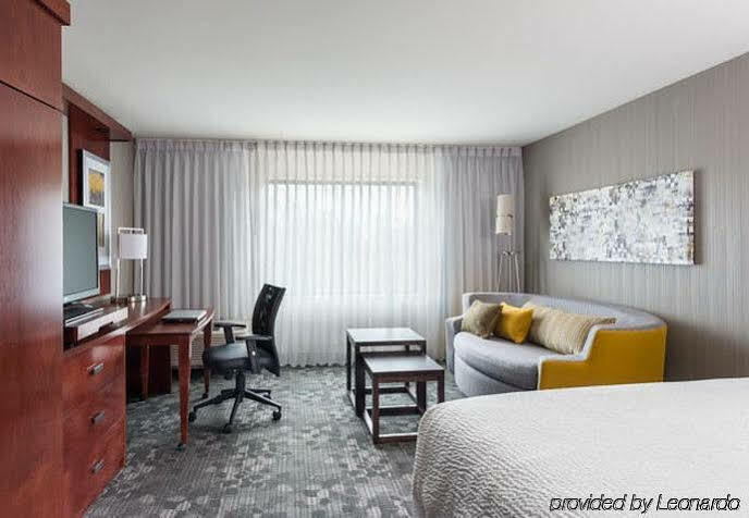 Courtyard By Marriott Kalamazoo Portage Экстерьер фото